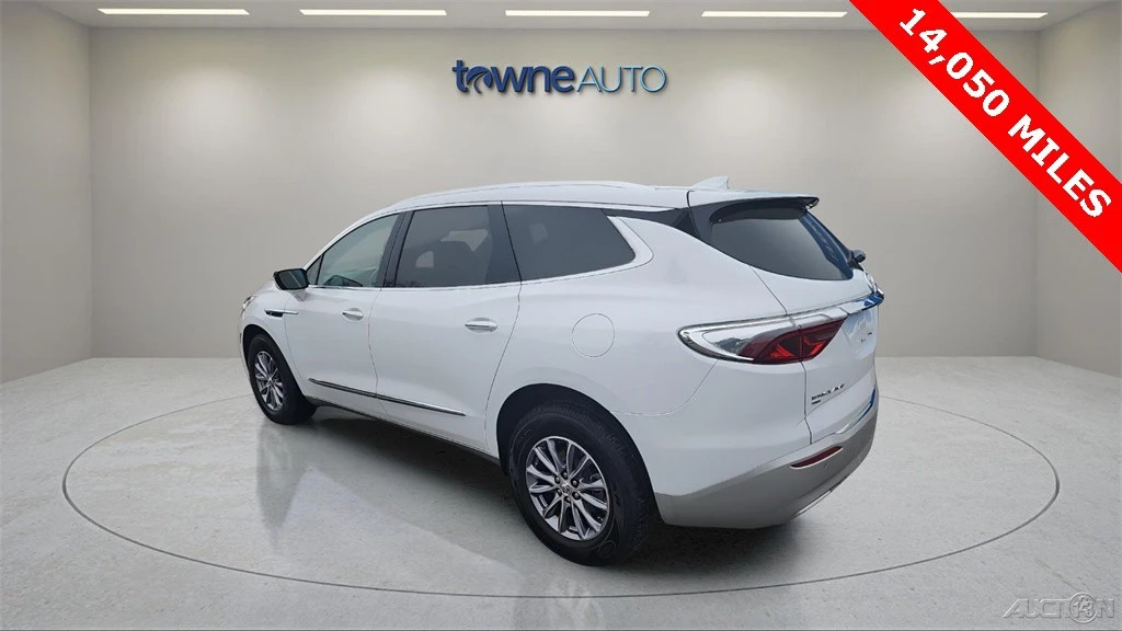 2023 Buick Enclave - Image 3 of 21