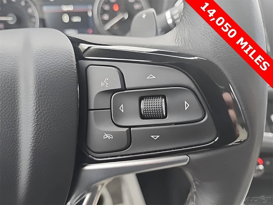 2023 Buick Enclave - Image 16 of 21