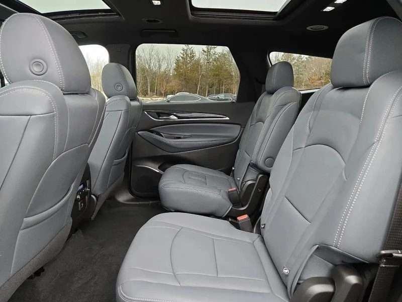 2023 Buick Enclave - Image 10 of 12