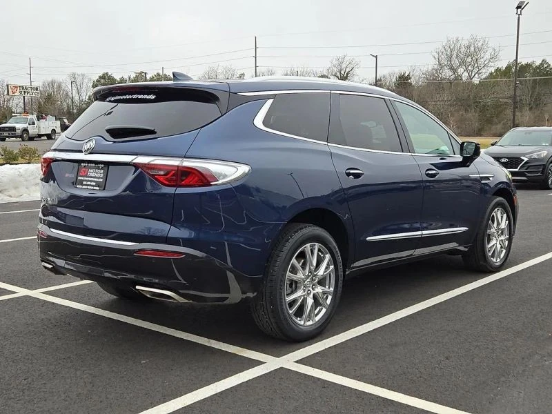 2023 Buick Enclave - Image 6 of 12