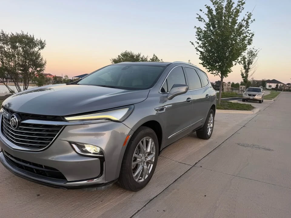 2023 Buick Enclave - Image 3 of 16