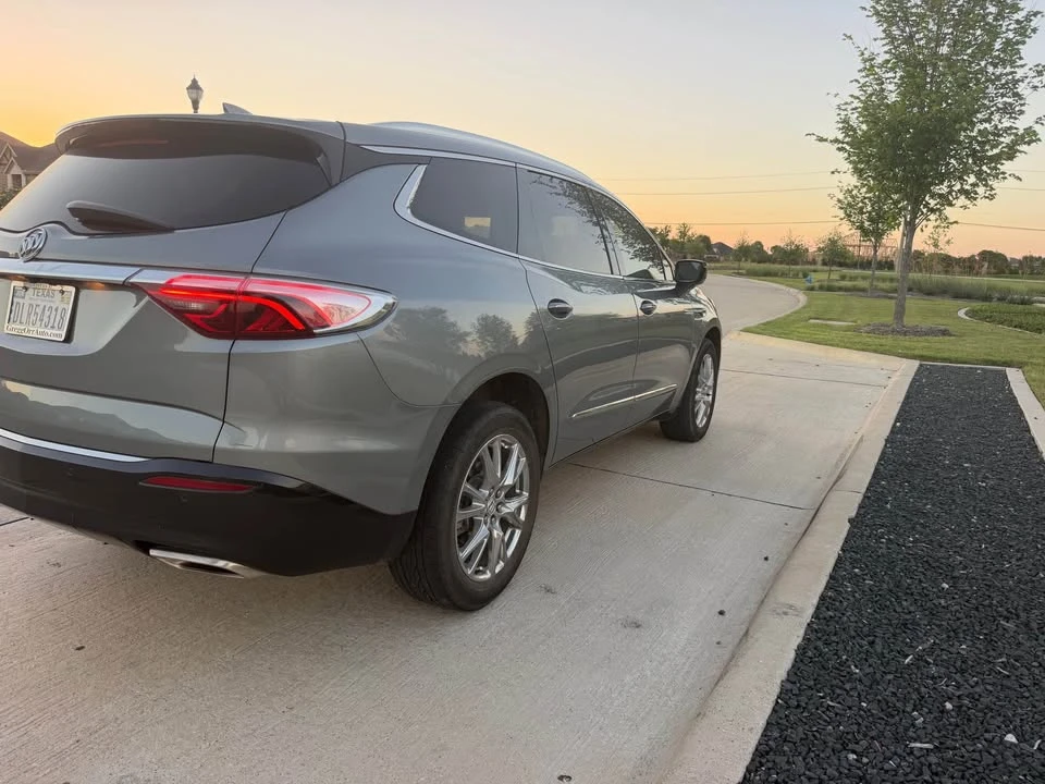 2023 Buick Enclave - Image 8 of 16