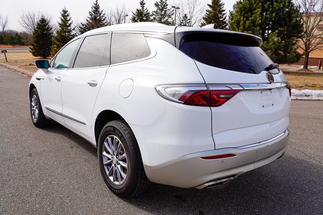 2023 Buick Enclave - Image 6 of 21