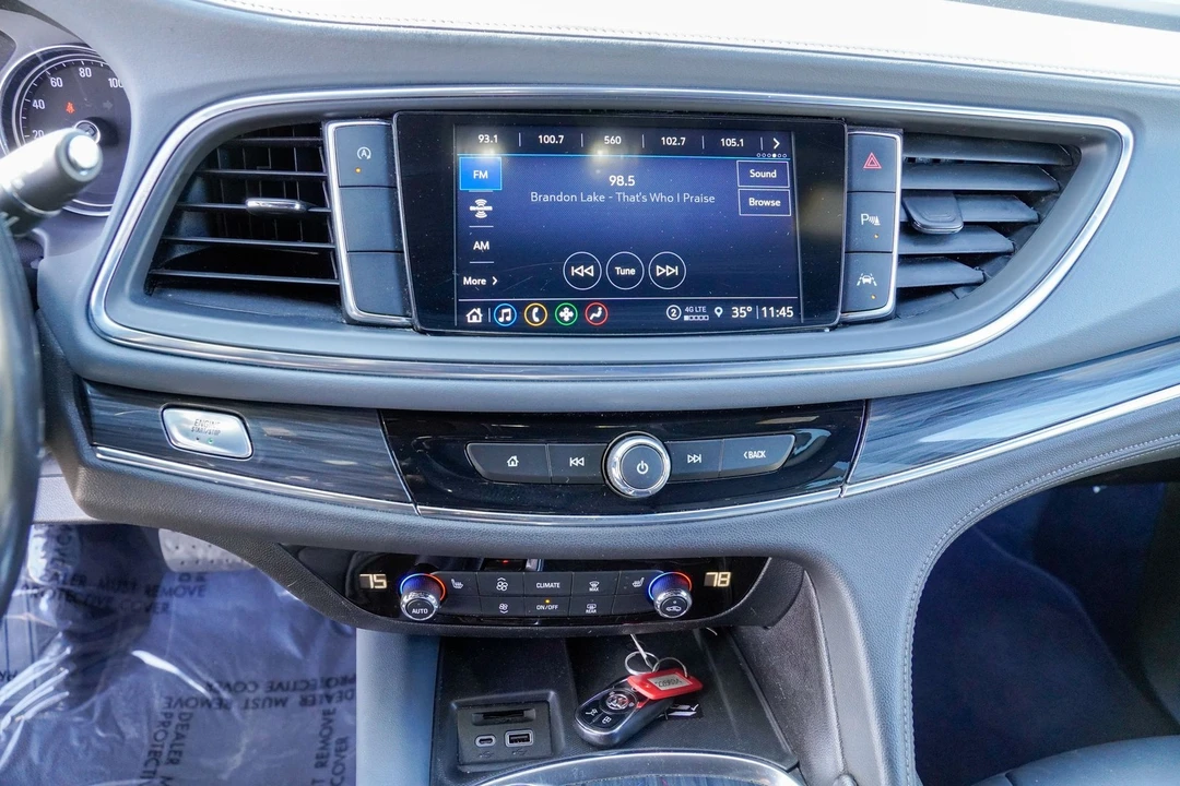 2023 Buick Enclave - Image 16 of 21