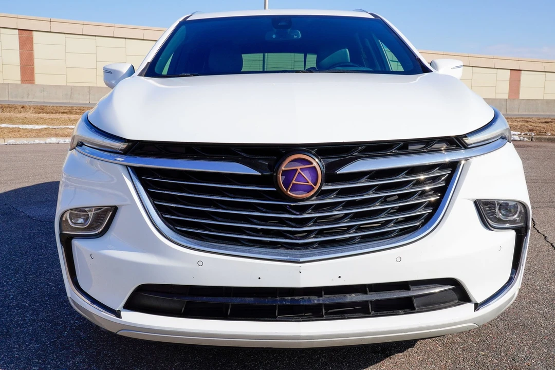 2023 Buick Enclave - Image 9 of 21