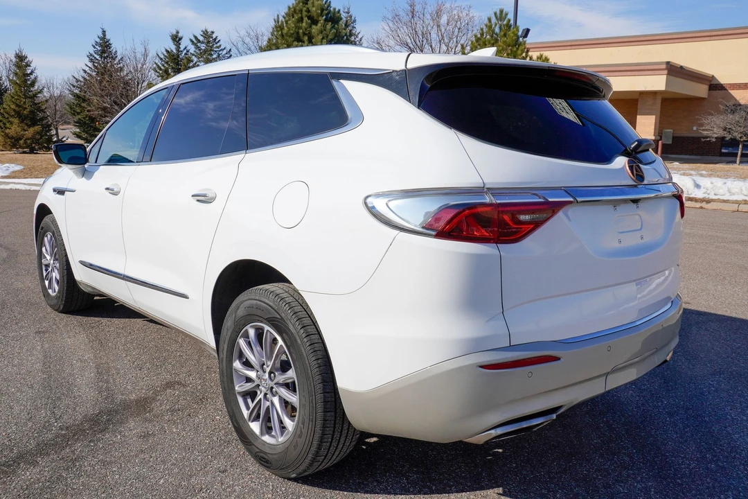 2023 Buick Enclave - Image 6 of 21