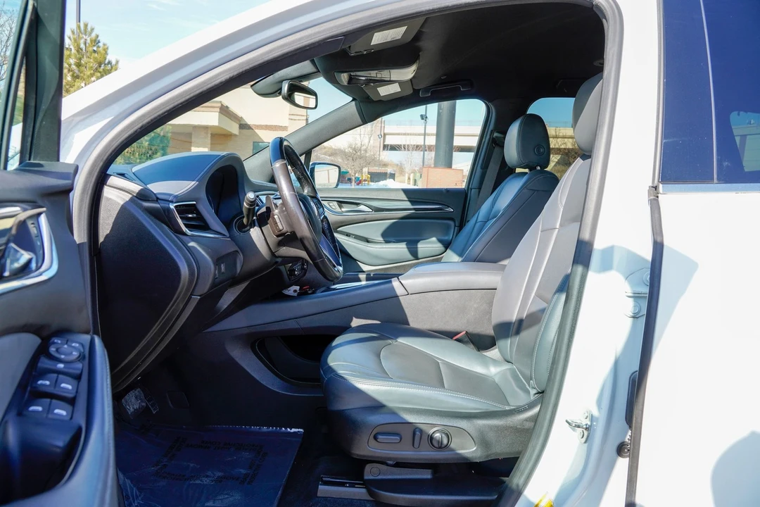 2023 Buick Enclave - Image 10 of 21