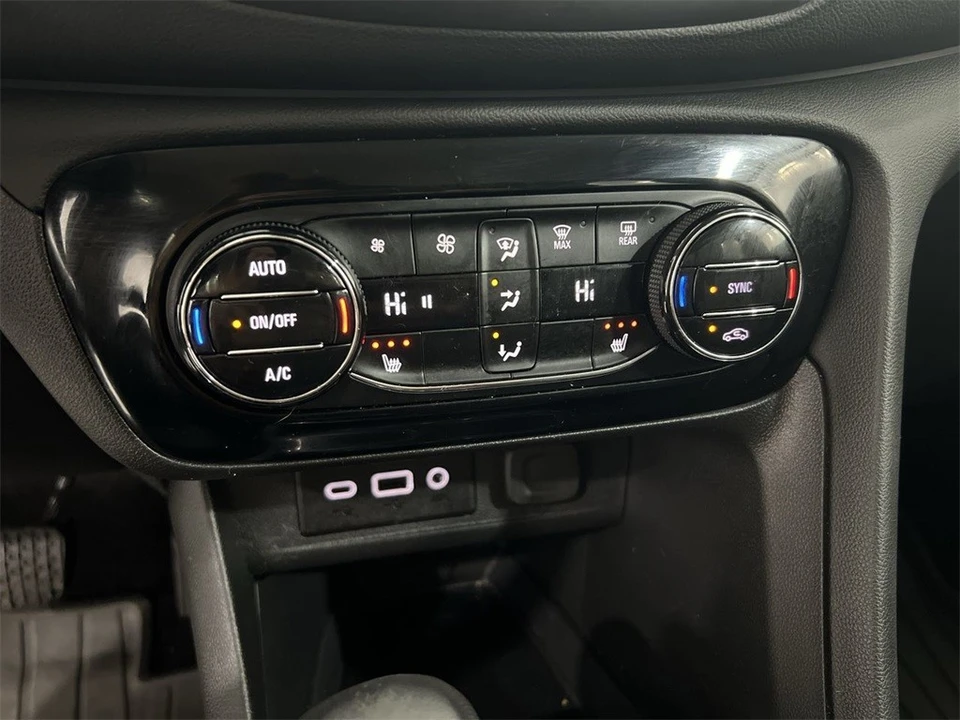 2023 Buick Encore GX - Image 17 of 21