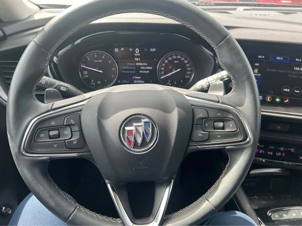 2023 Buick Envision - Image 6 of 9