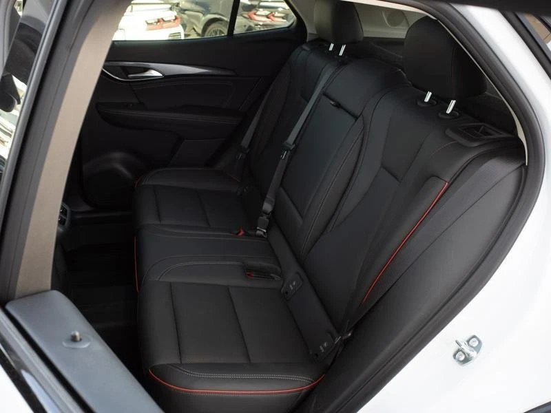 2023 Buick Envision - Image 14 of 20