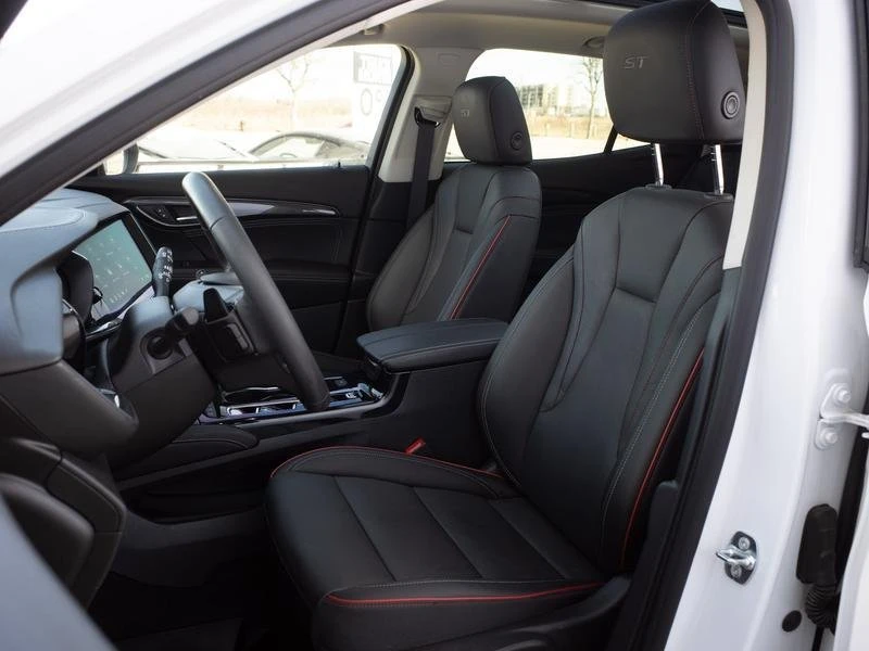 2023 Buick Envision - Image 9 of 20