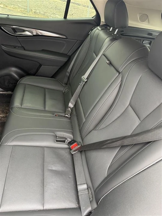 2023 Buick Envision - Image 10 of 11