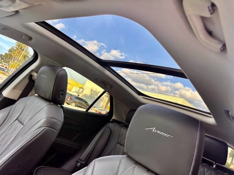 2023 Buick Envision - Image 14 of 21