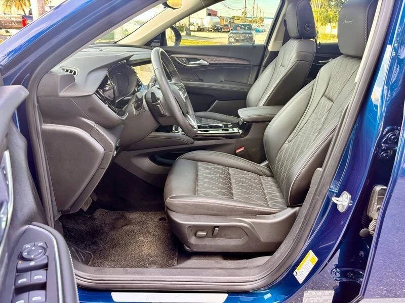 2023 Buick Envision - Image 10 of 21