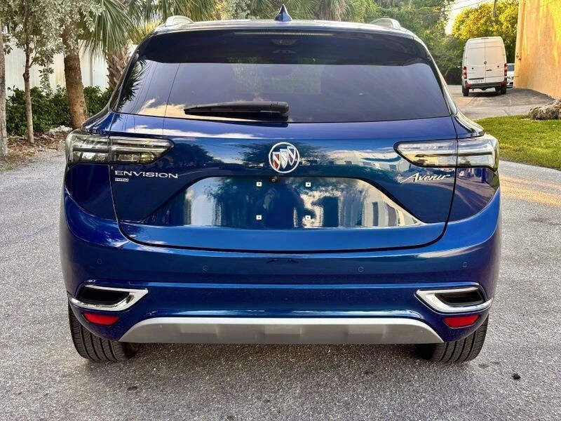 2023 Buick Envision - Image 8 of 21