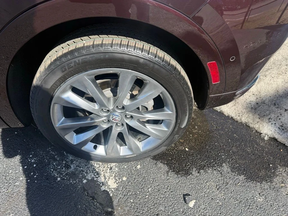 2023 Buick Envision - Image 7 of 12