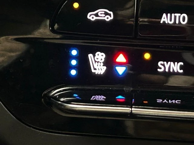 2023 Buick Envision - Image 8 of 12