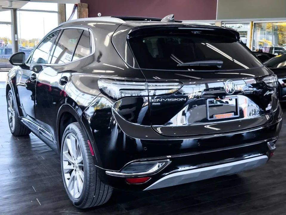 2023 Buick Envision - Image 12 of 21