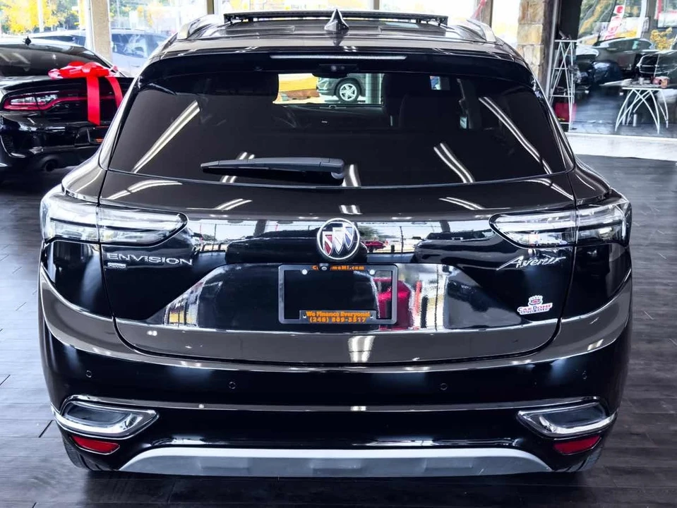 2023 Buick Envision - Image 13 of 21