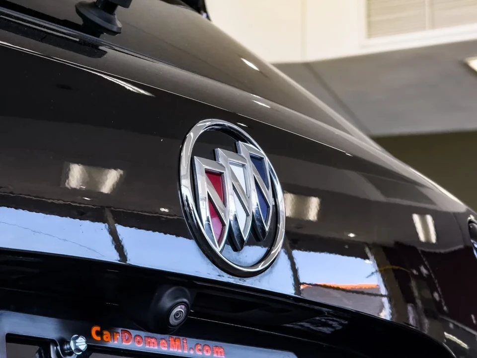 2023 Buick Envision - Image 19 of 21