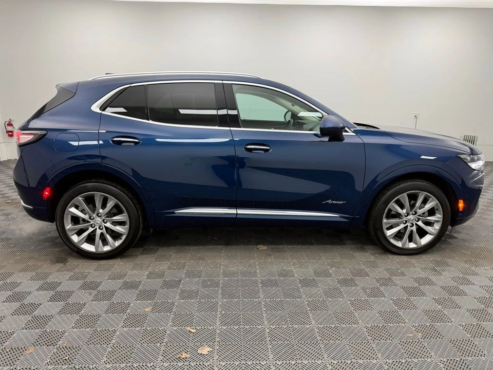 2023 Buick Envision - Image 7 of 12