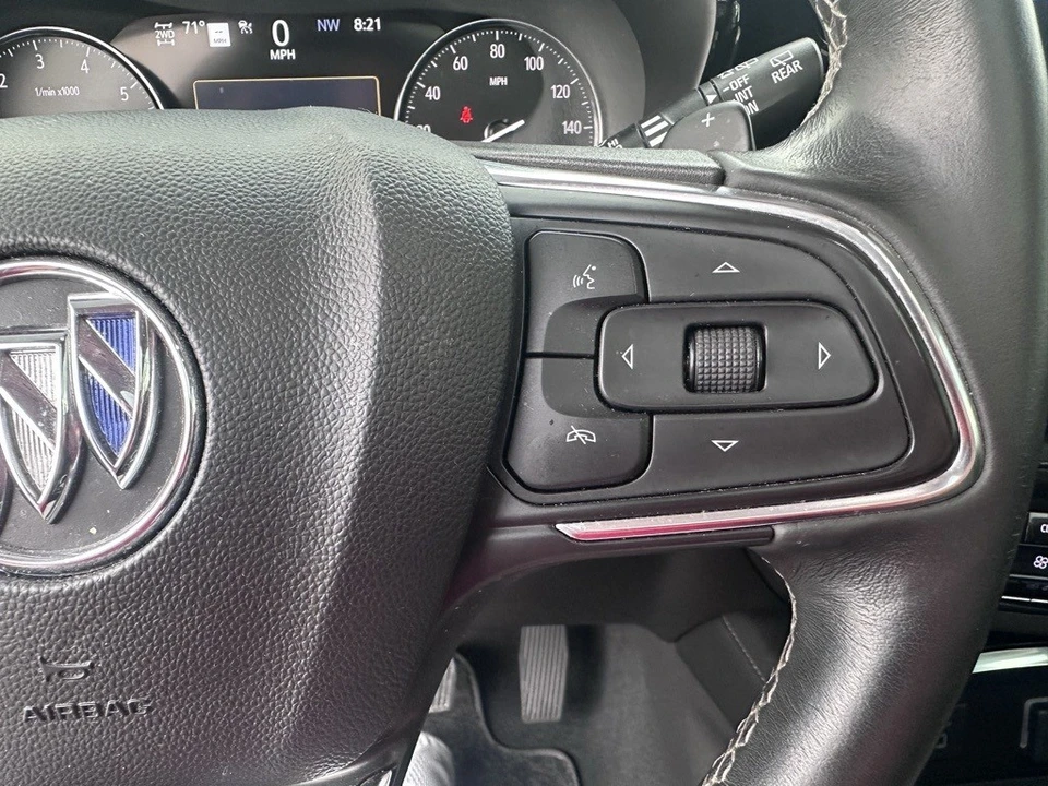 2023 Buick Envision - Image 9 of 12