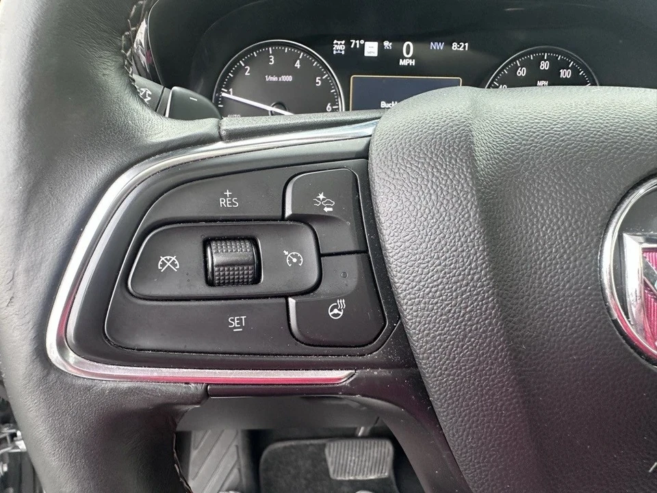 2023 Buick Envision - Image 8 of 12