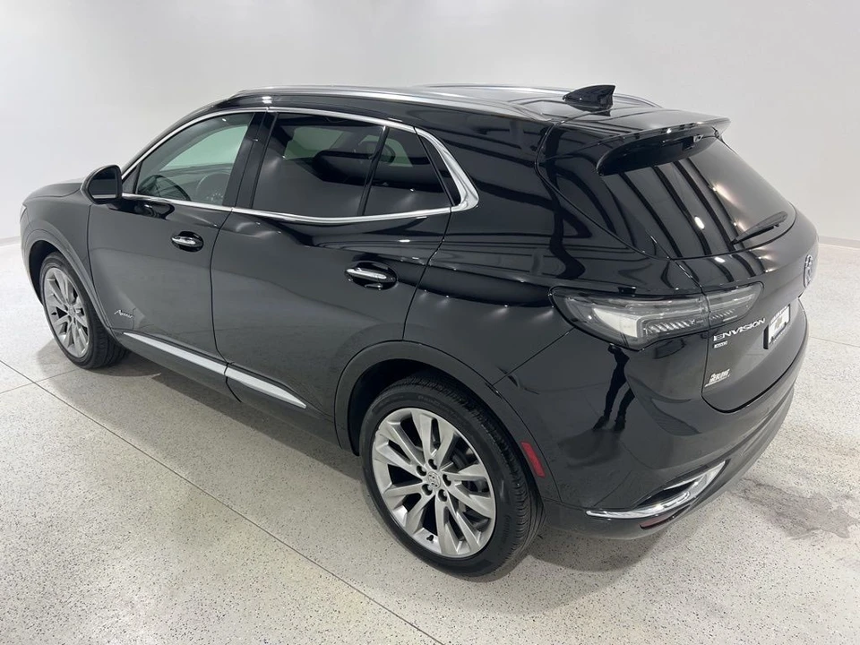2023 Buick Envision - Image 3 of 21