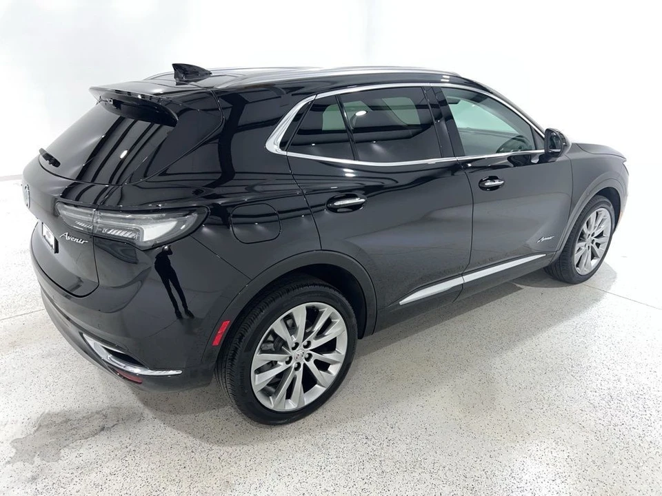 2023 Buick Envision - Image 5 of 21