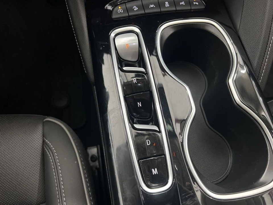 2023 Buick Envision - Image 15 of 21