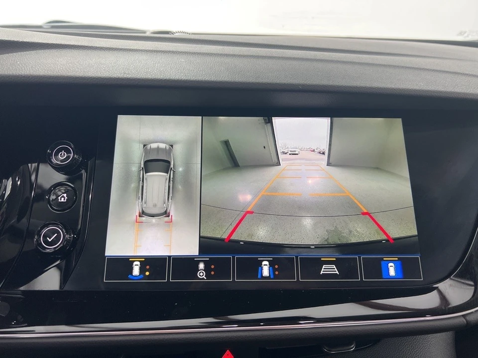 2023 Buick Envision - Image 14 of 21