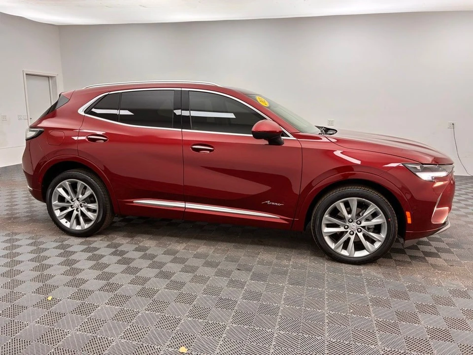 2023 Buick Envision - Image 6 of 12