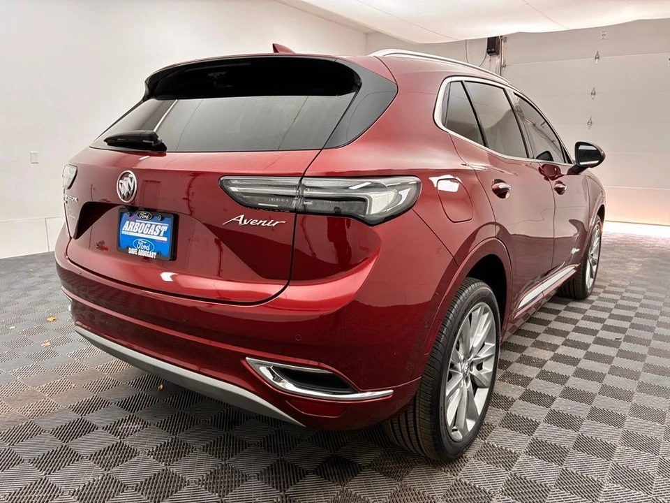 2023 Buick Envision - Image 7 of 12