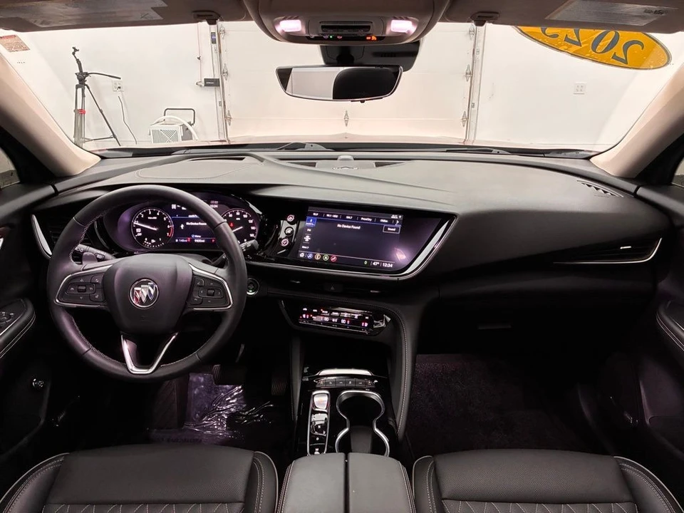 2023 Buick Envision - Image 2 of 12