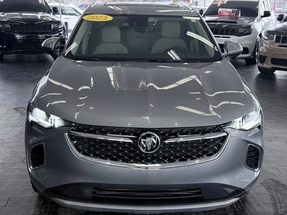 2023 Buick Envision - Image 3 of 21