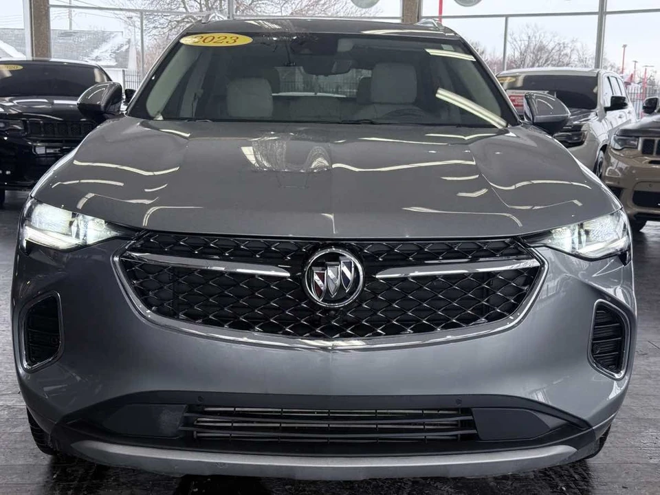 2023 Buick Envision - Image 4 of 21