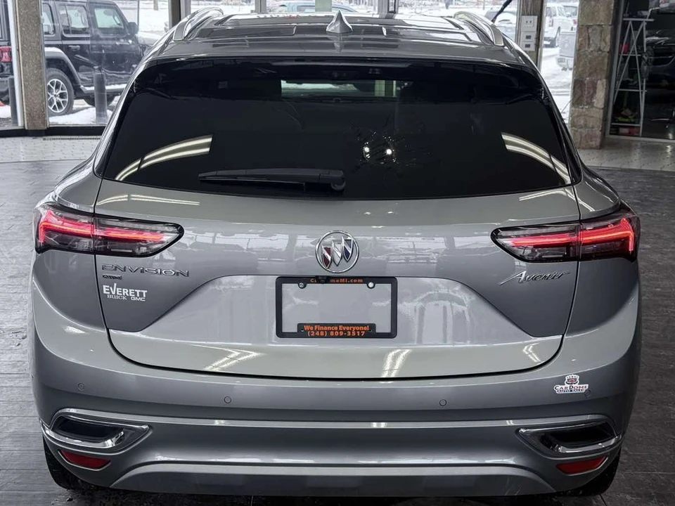 2023 Buick Envision - Image 13 of 21