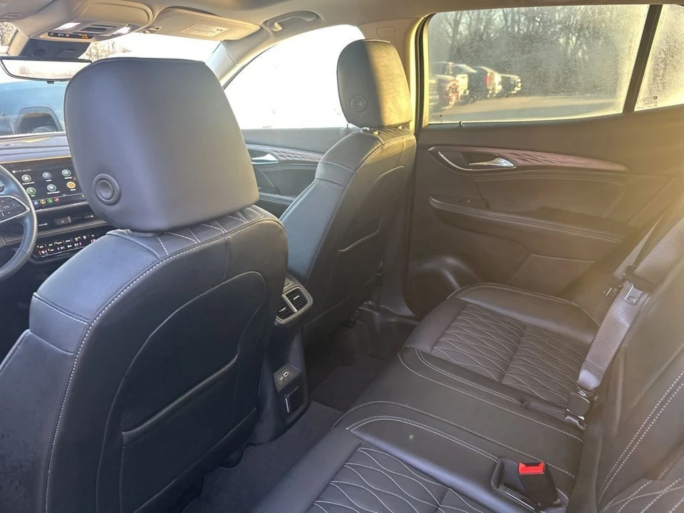 2023 Buick Envision - Image 11 of 12