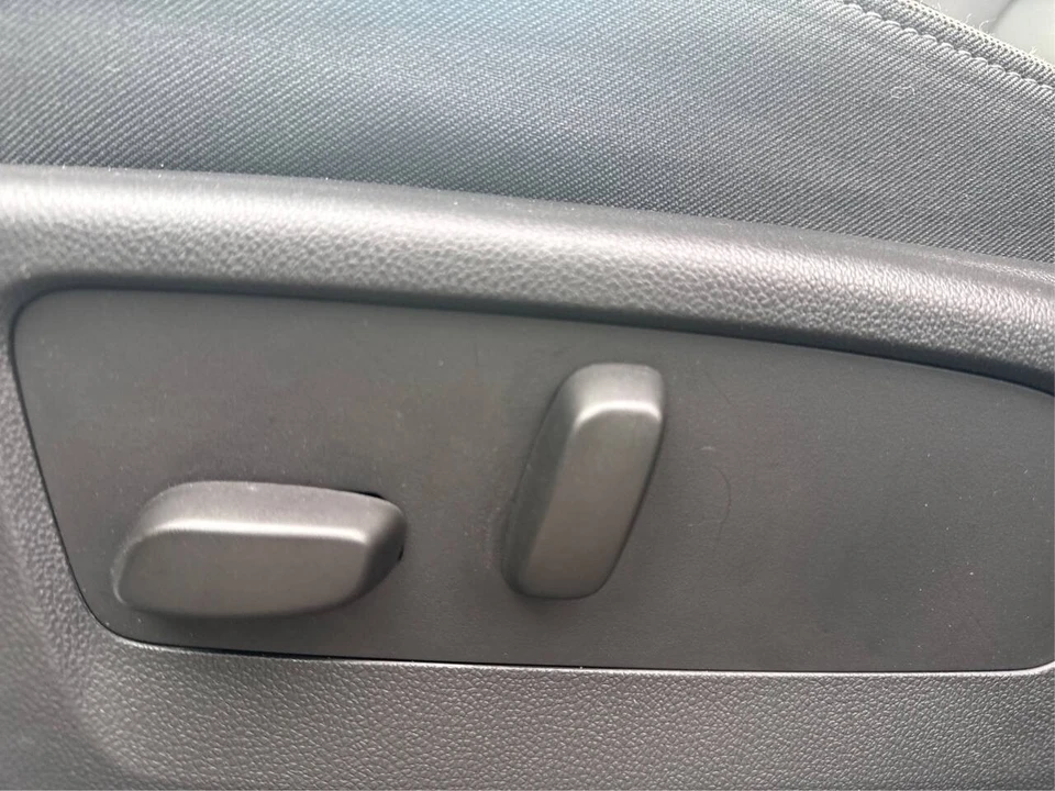 2023 Buick Envision - Image 19 of 21