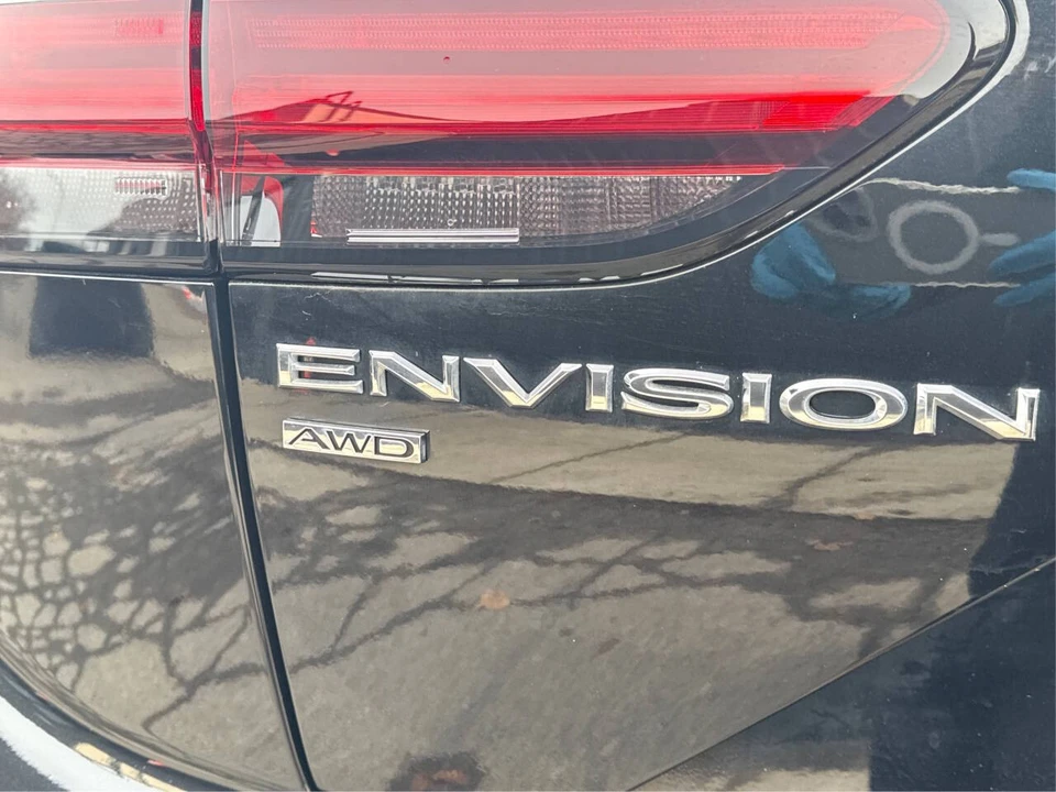 2023 Buick Envision - Image 15 of 21