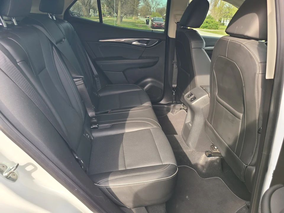 2023 Buick Envision - Image 14 of 21