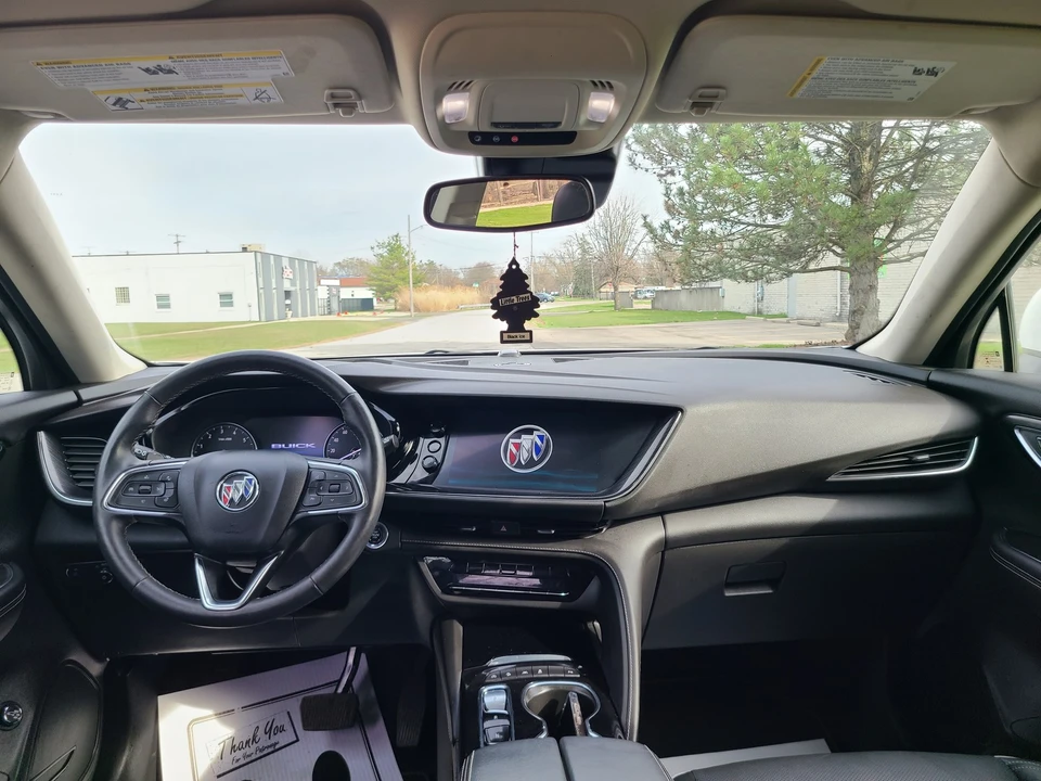 2023 Buick Envision - Image 17 of 21