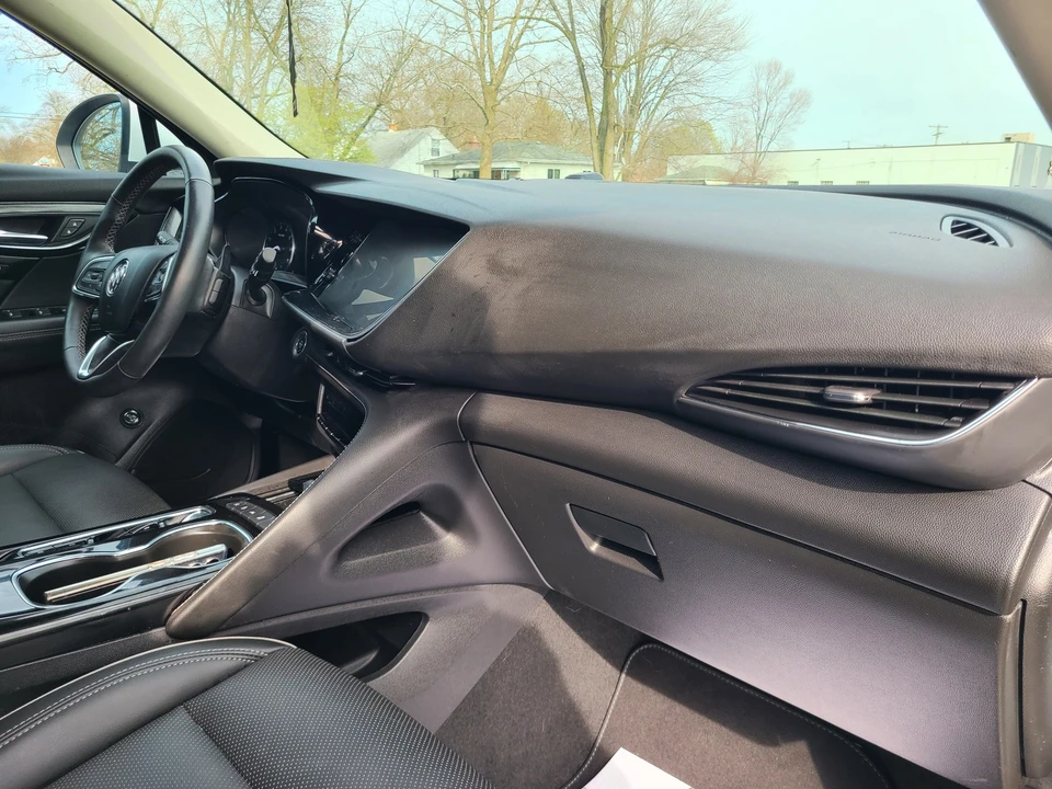 2023 Buick Envision - Image 16 of 21