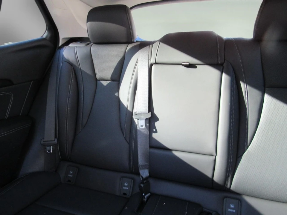 2023 Buick Envision - Image 7 of 12