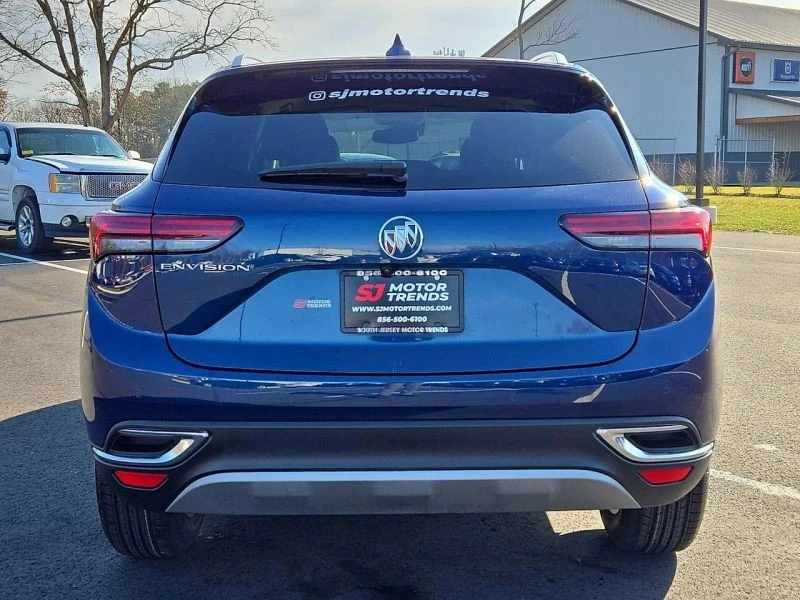2023 Buick Envision - Image 5 of 12