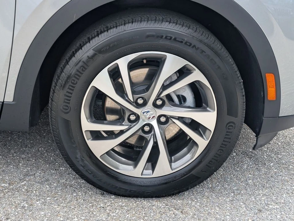 2023 Buick Envision - Image 9 of 27