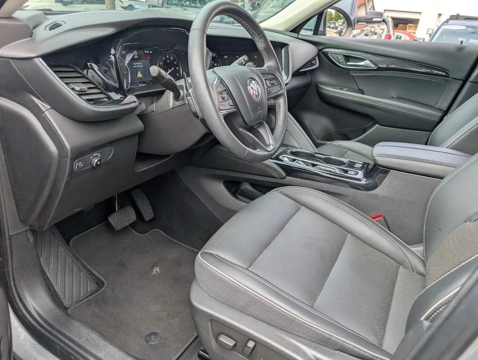 2023 Buick Envision - Image 11 of 27
