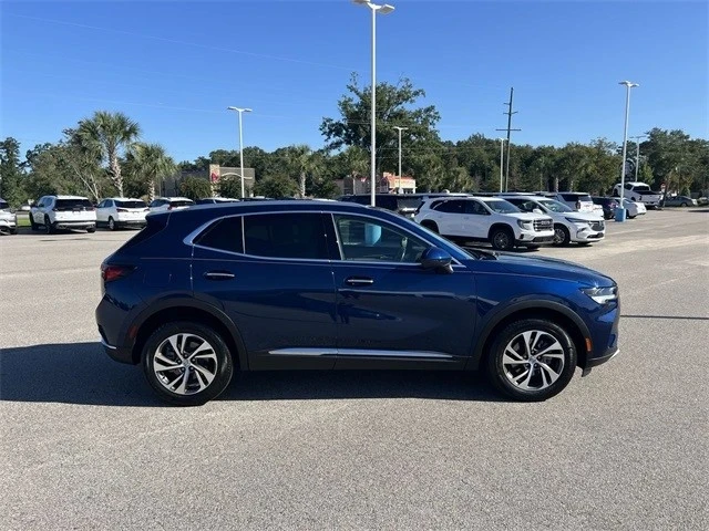 2023 Buick Envision - Image 9 of 12