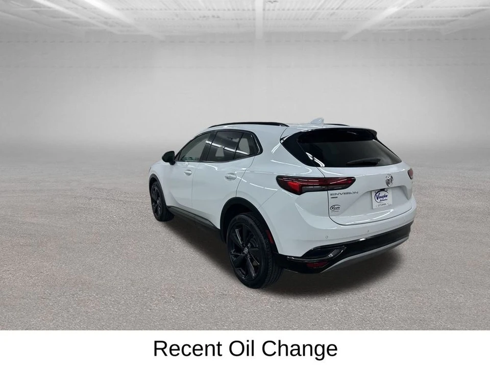 2023 Buick Envision - Image 9 of 12