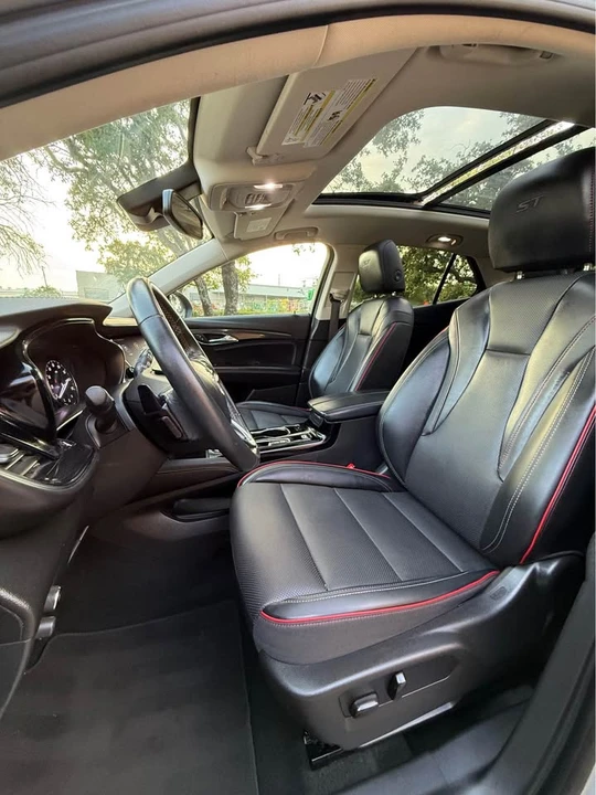 2023 Buick Envision - Image 17 of 20